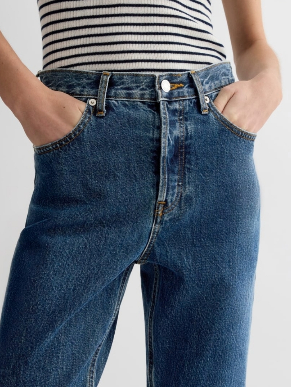 Everlane Curvy 90s Cheeky Straight Jean Organic Cotton Size 31 Med Wash - Picture 16 of 16